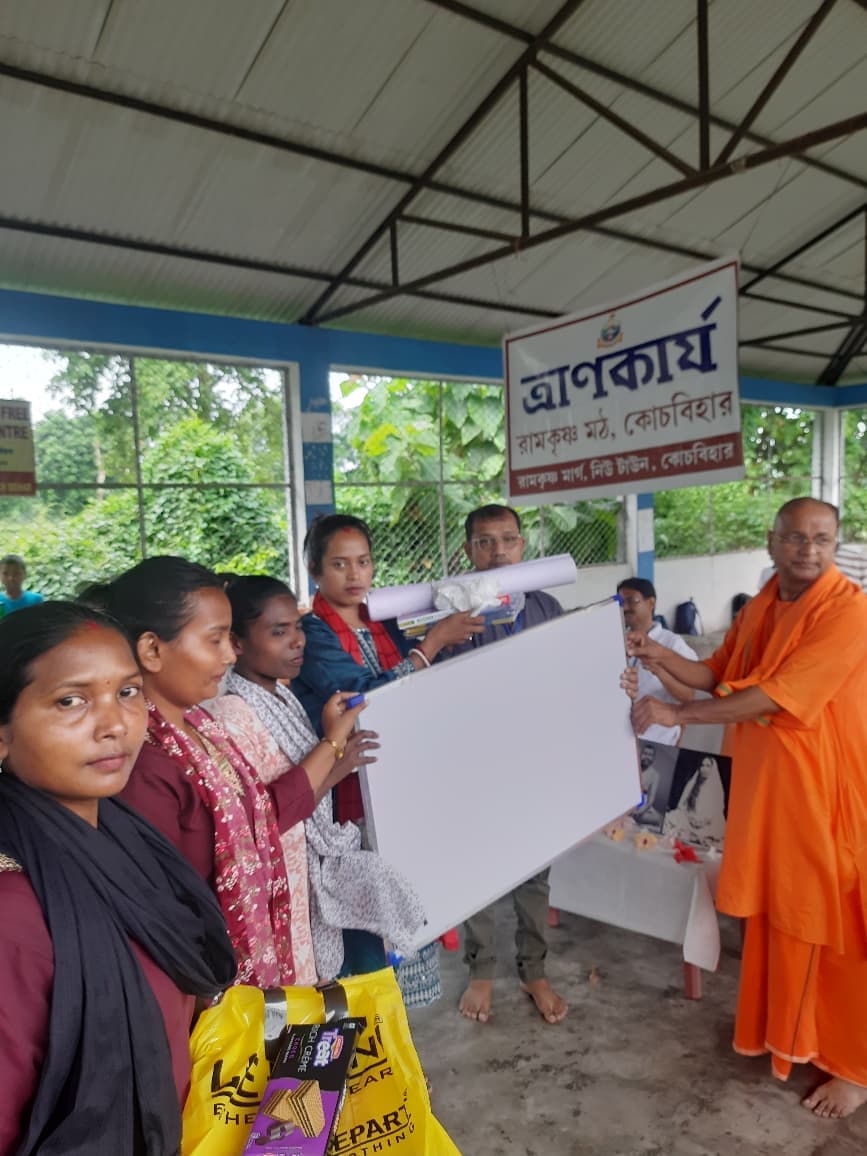 Distress Relief Works at Madhu Tea Garden area of Kalchini Block under Alipurduar District on 07.09.2025 by Ramakrishna Math, Coochbehar